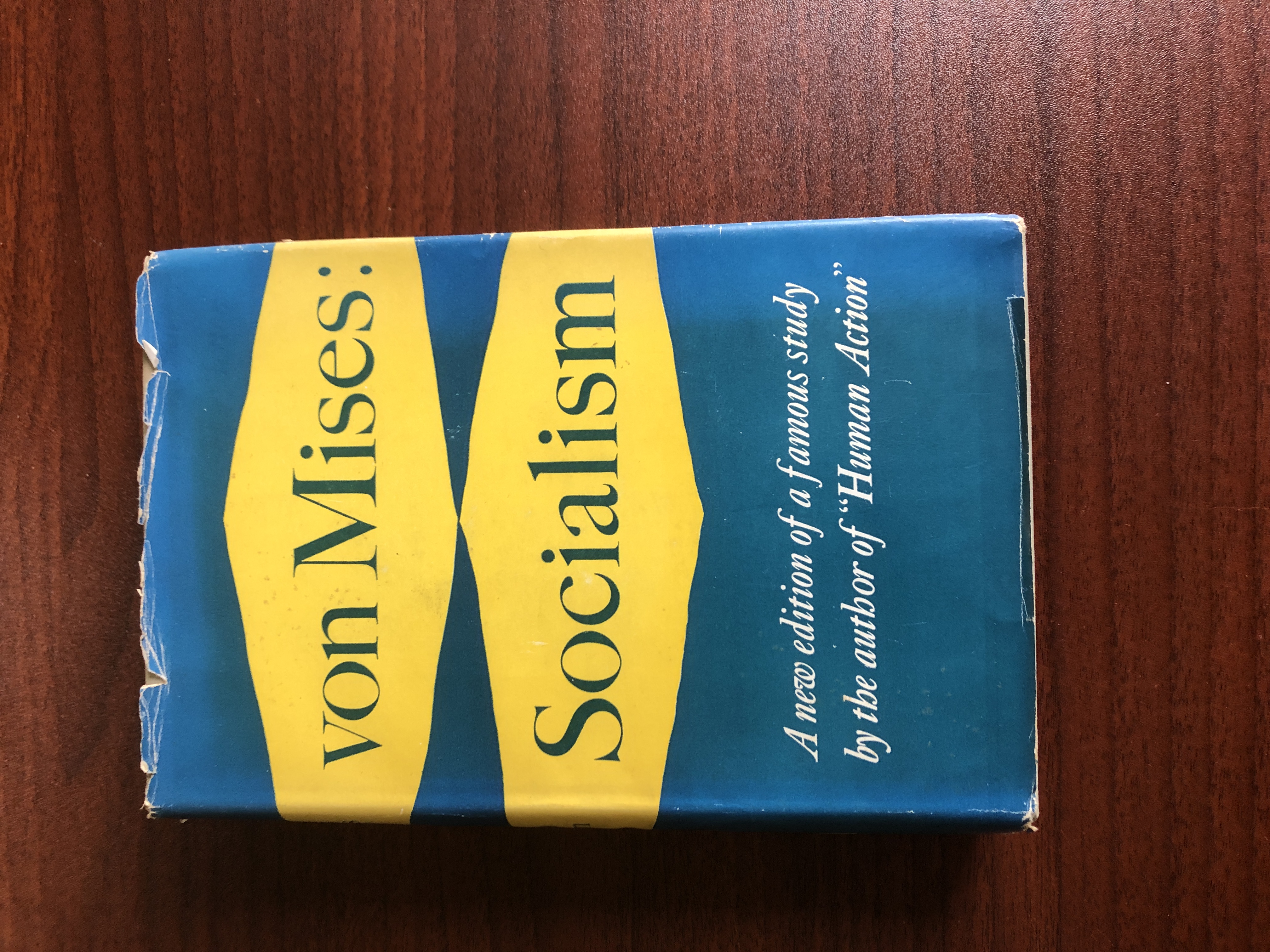 Image for Socialism: An Economic and Sociological Analysis