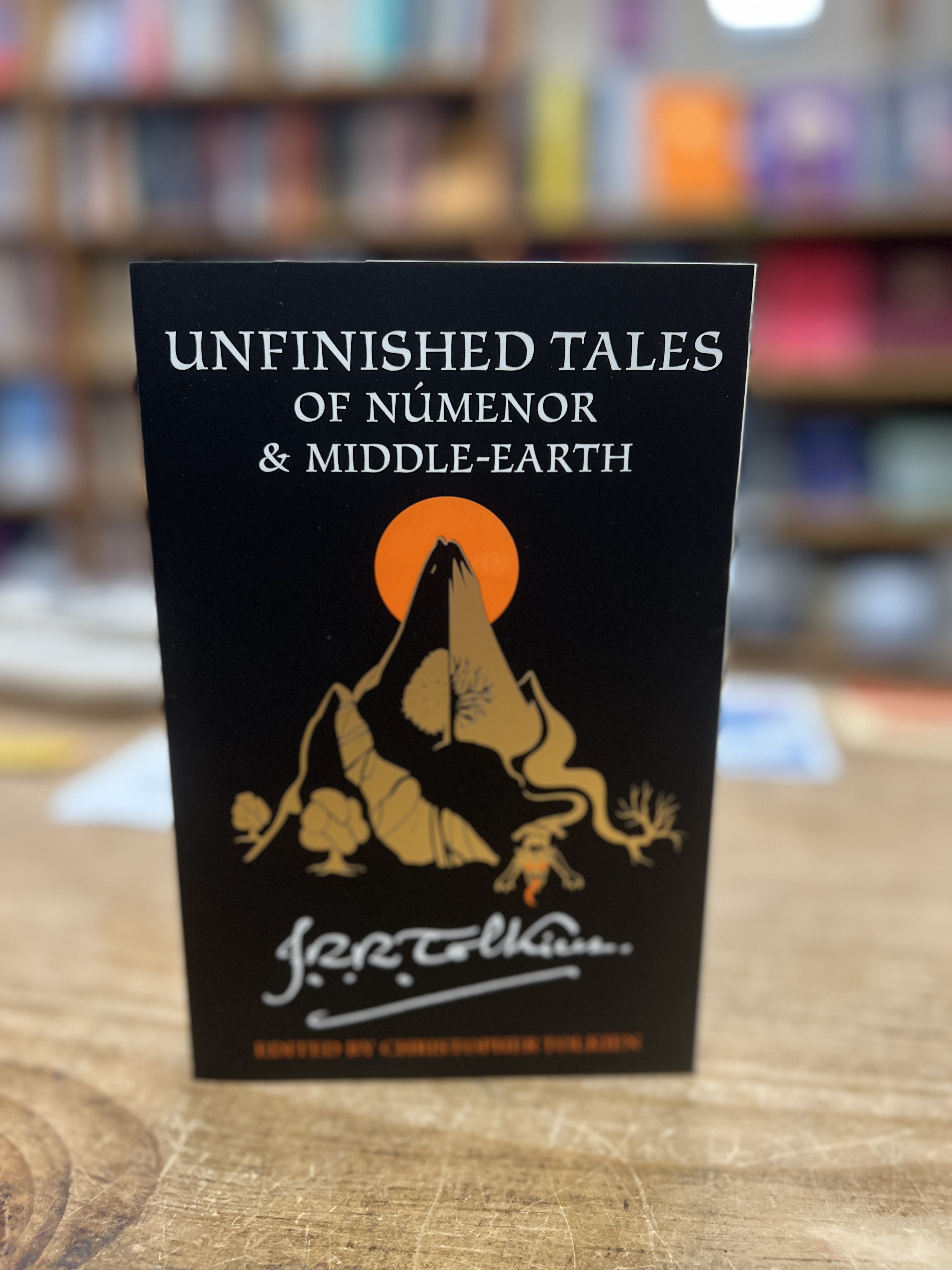 Unfinished Tales of Numenor & Middle Earth