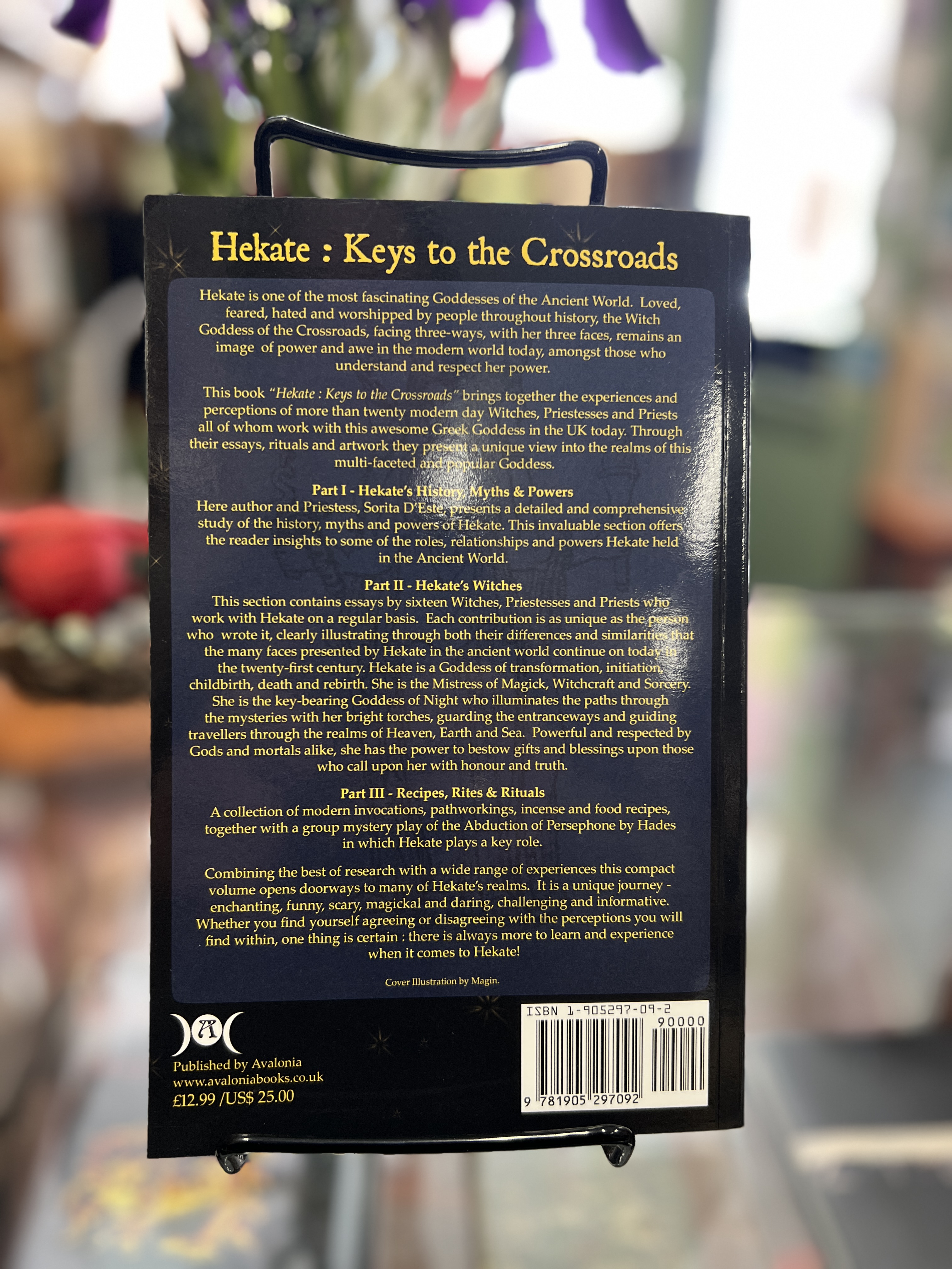 Hekate: Keys to the Crossroads: Collection of Personal Essays