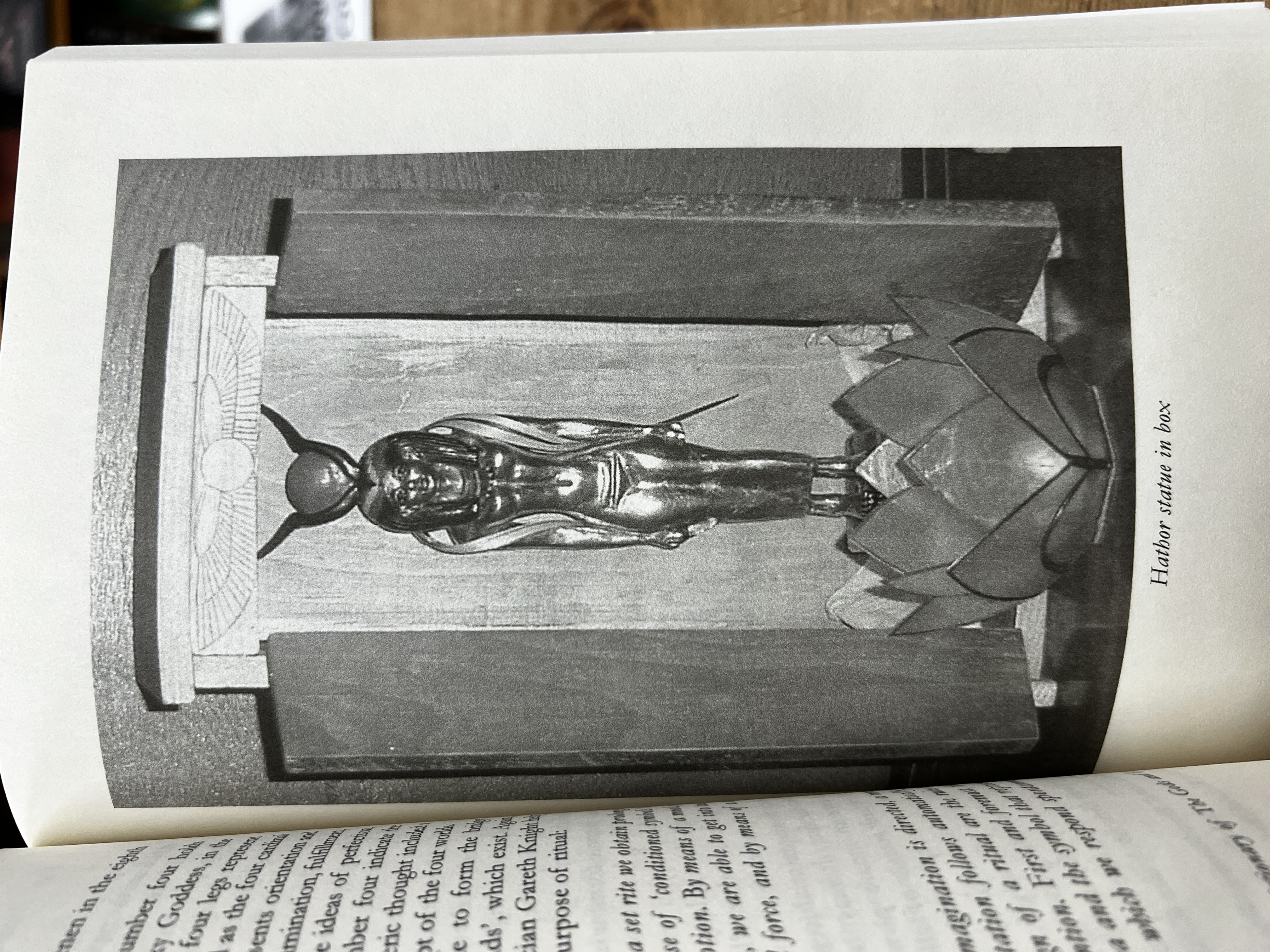 Eye of the Sun: An Introduction to Ancient Egyptian Magic